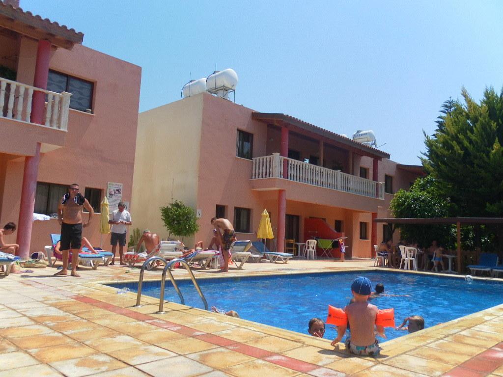 Anastasia Holiday Apartments Klorakas Exteriör bild