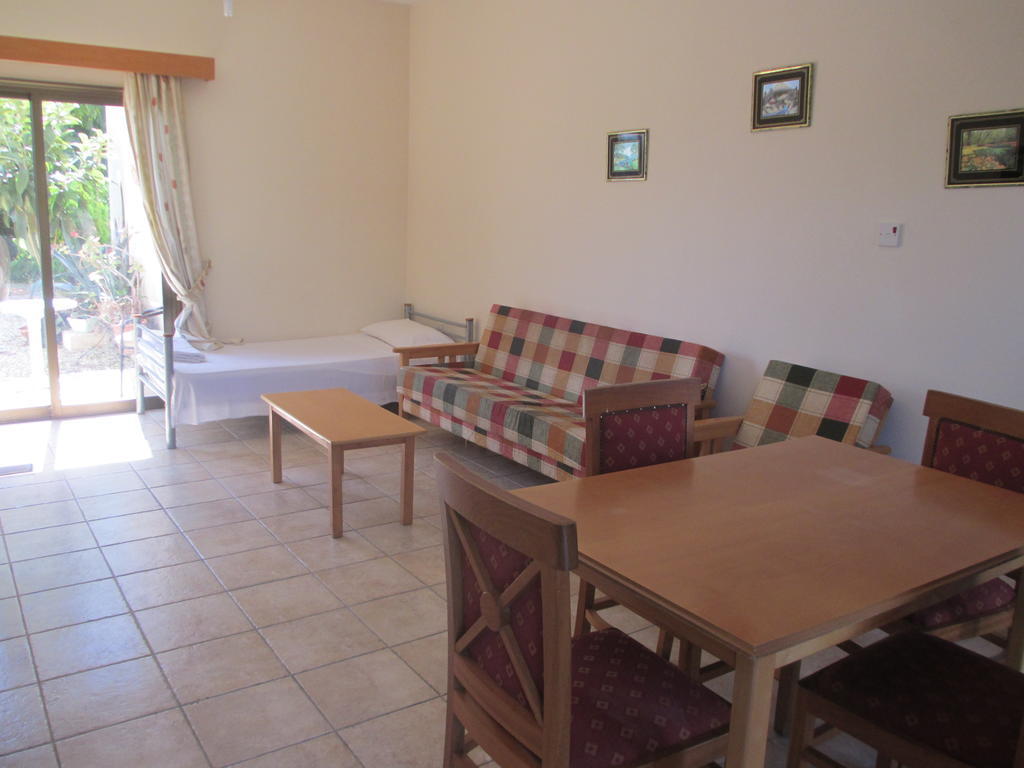 Anastasia Holiday Apartments Klorakas Exteriör bild