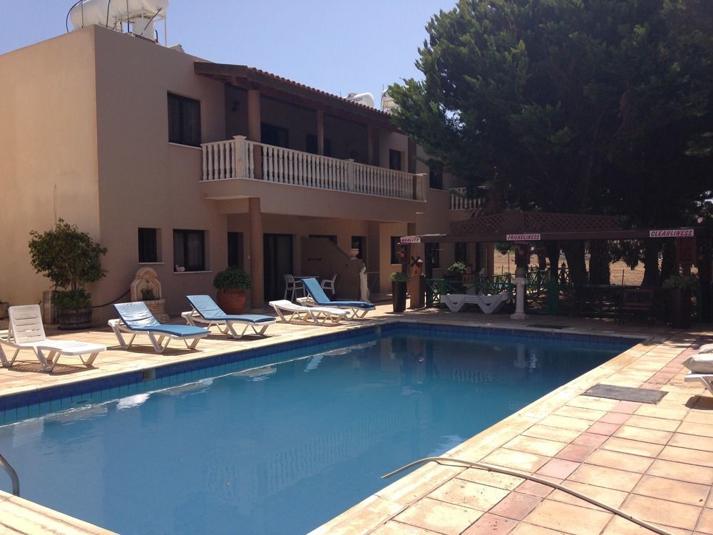 Anastasia Holiday Apartments Klorakas Exteriör bild